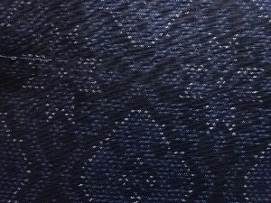 アンティーク　菱に花模様織り出し本場泥大島紬着物